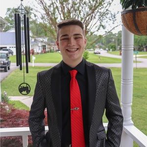 Meet your Posher, Jones